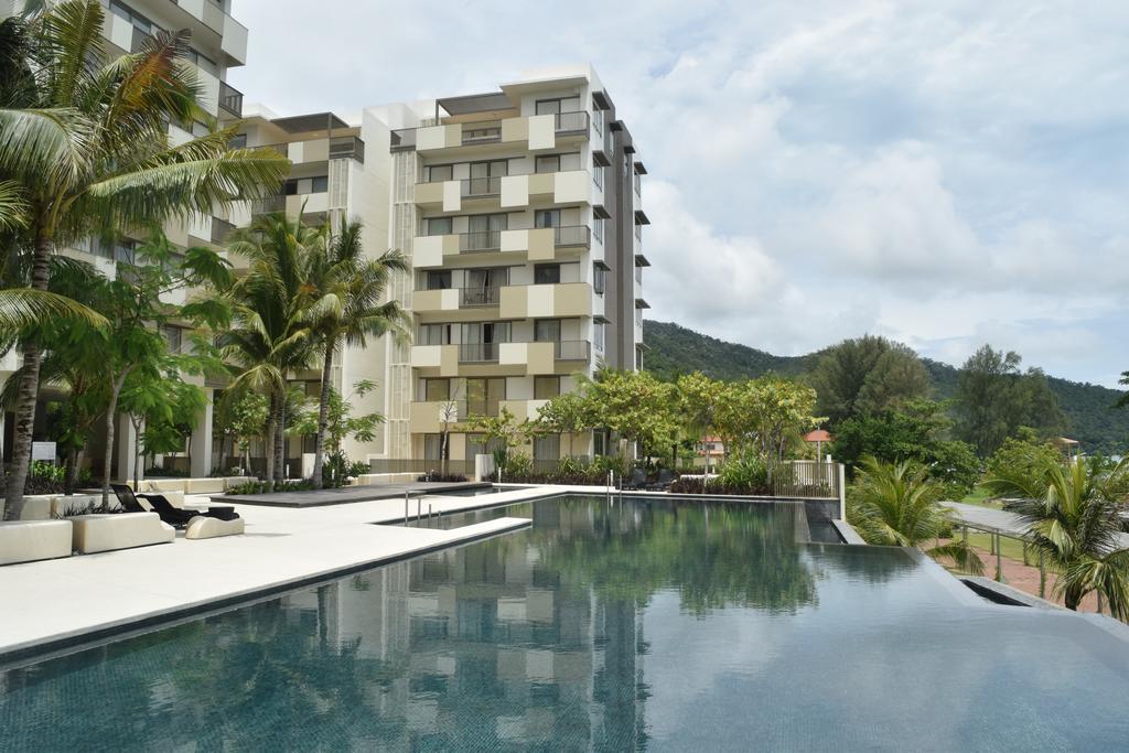By The Sea Suites - Managed By Sdb Host Batu Ferringhi Exterior photo